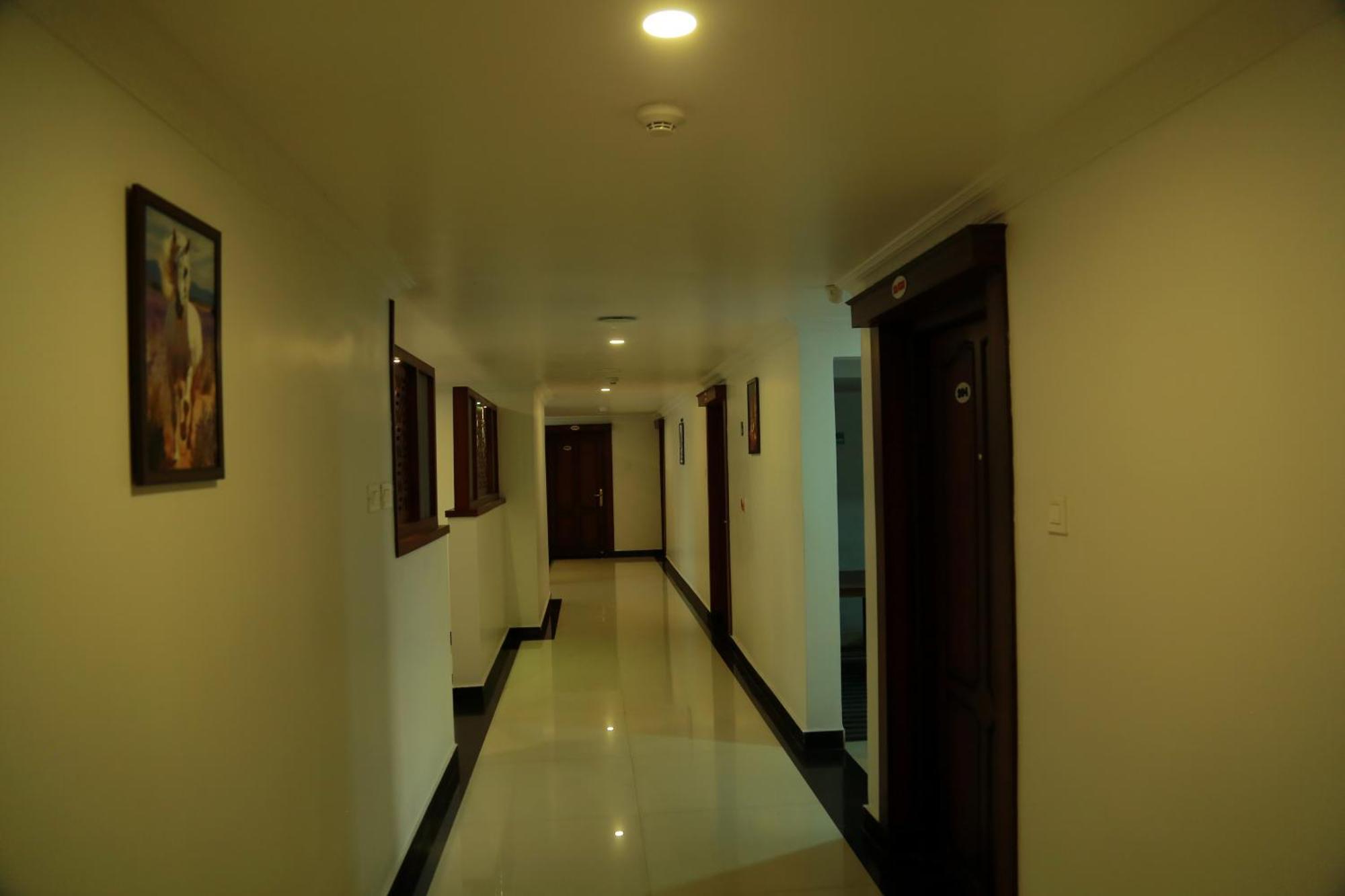 Hotel Savera Park Thrissur Exterior foto